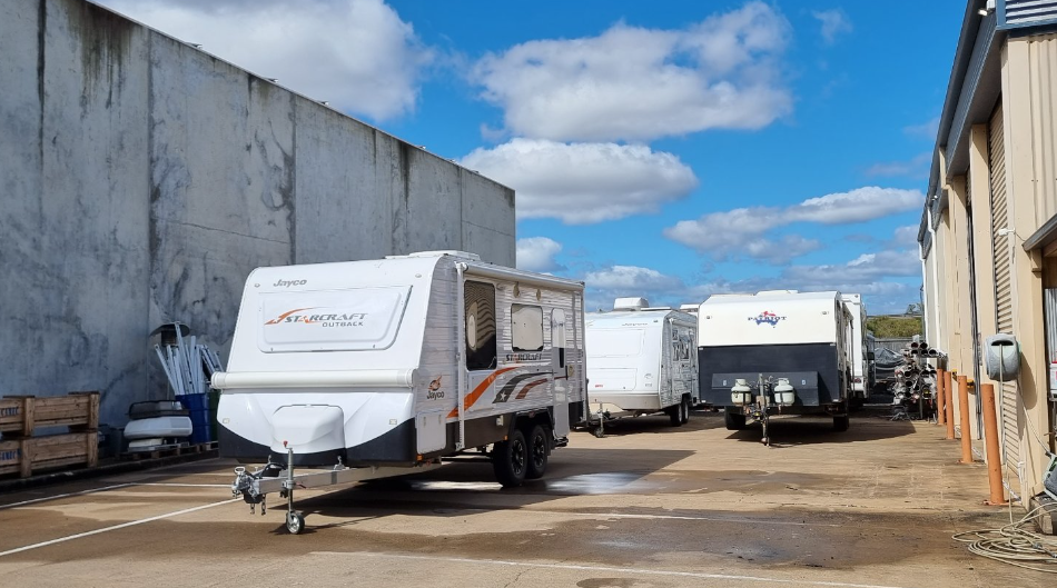 Dempster’s Caravan & RV